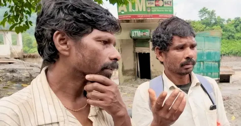 ২৫ আগস্টের বন্যায় নিখোঁজ ছেলের খোঁজে ভাইকে নিয়ে তল্লাশি করছেন তালকা সাদা